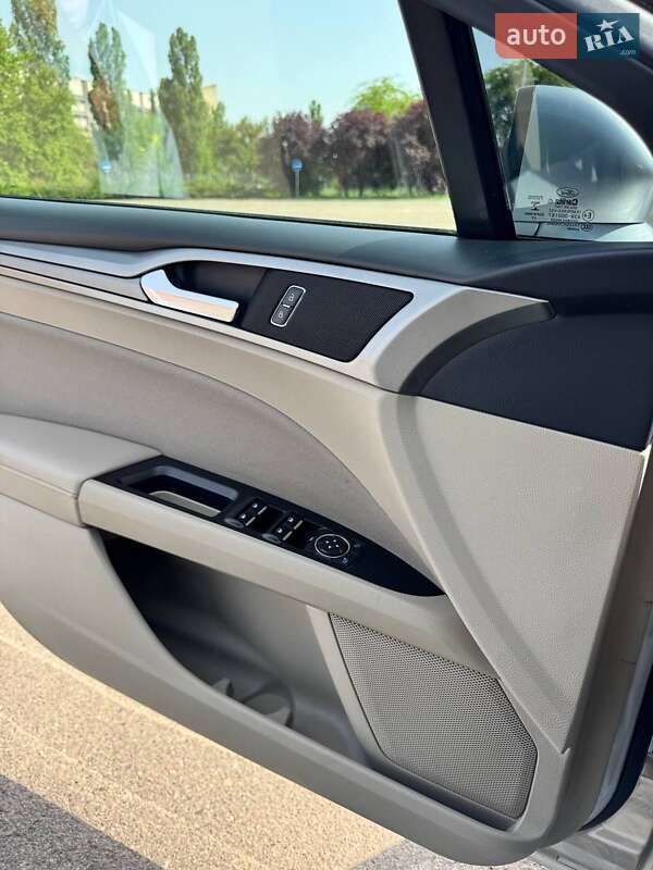 Седан Ford Fusion 2017 в Николаеве