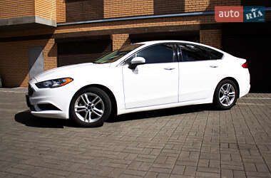 Седан Ford Fusion 2018 в 