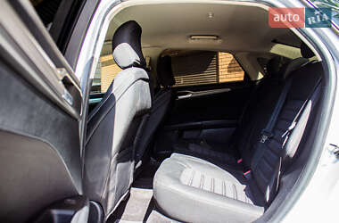 Седан Ford Fusion 2018 в 