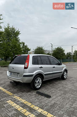 Хэтчбек Ford Fusion 2008 в 