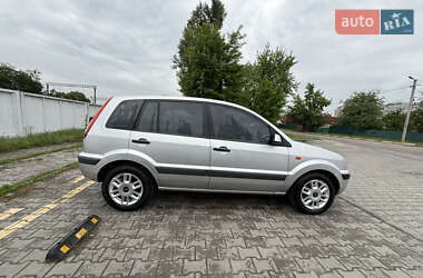 Хэтчбек Ford Fusion 2008 в 