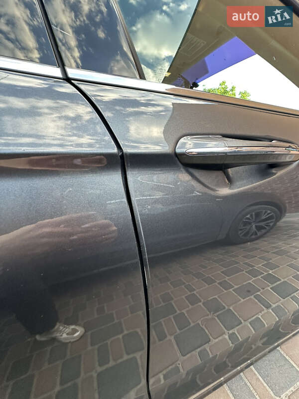 Седан Ford Fusion 2015 в Новомосковську