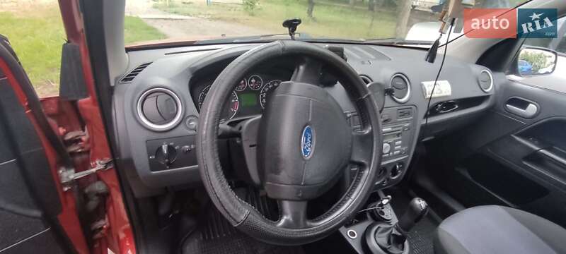 Хетчбек Ford Fusion 2007 в Черкасах