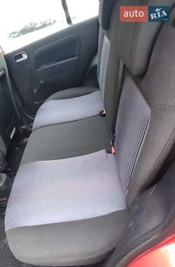 Хэтчбек Ford Fusion 2007 в 