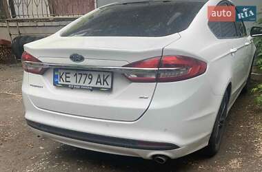 Седан Ford Fusion 2018 в 