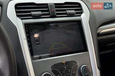 Седан Ford Fusion 2015 в 