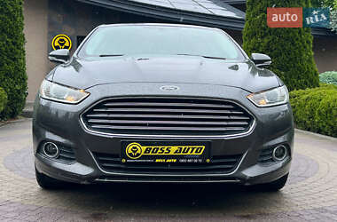 Седан Ford Fusion 2016 в 