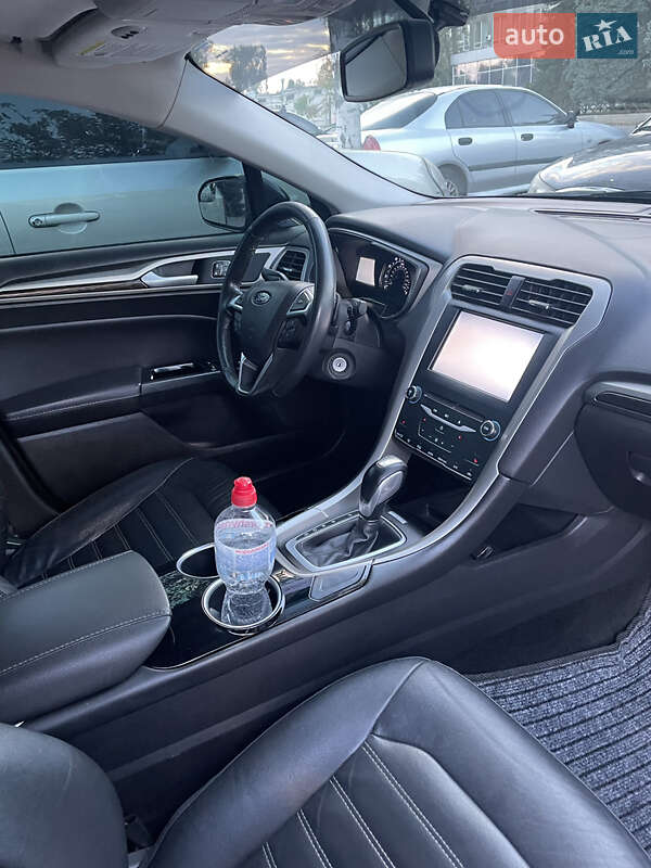 Седан Ford Fusion 2013 в Києві