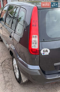 Хетчбек Ford Fusion 2008 в 