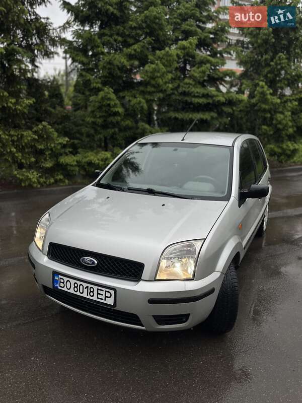 Хэтчбек Ford Fusion 2004 в Тернополе