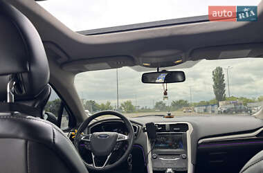 Седан Ford Fusion 2014 в 