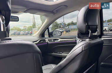 Седан Ford Fusion 2014 в 