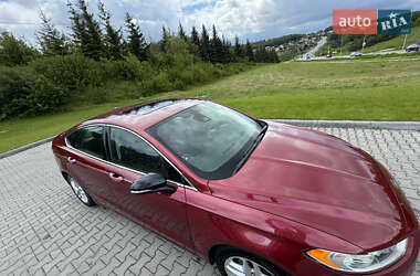 Седан Ford Fusion 2013 в 