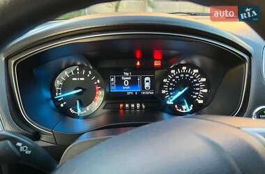 Седан Ford Fusion 2016 в 