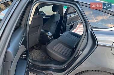 Седан Ford Fusion 2016 в 