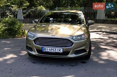 Седан Ford Fusion 2013 в 