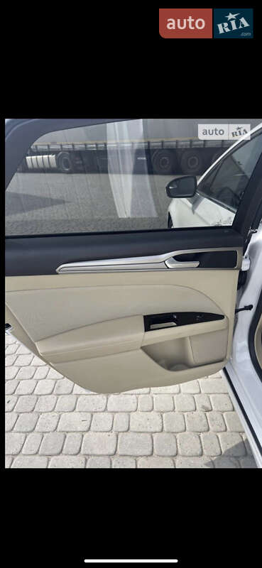 Седан Ford Fusion 2015 в Одессе