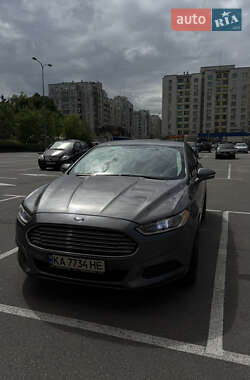 Седан Ford Fusion 2012 в 