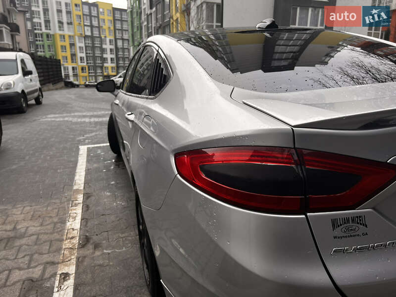 Седан Ford Fusion 2014 в Гостомеле