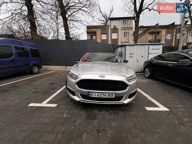 Седан Ford Fusion 2014 в Гостомеле