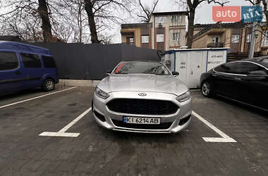 Седан Ford Fusion 2014 в 