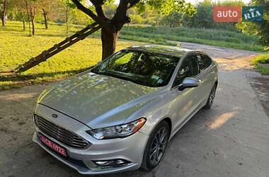 Седан Ford Fusion 2016 в 