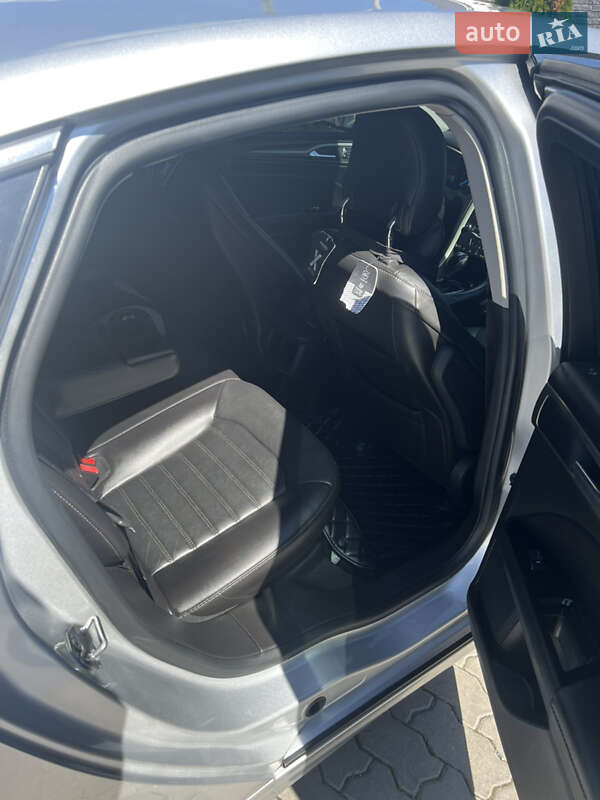 Седан Ford Fusion 2013 в Мукачевому