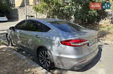 Седан Ford Fusion 2020 в 
