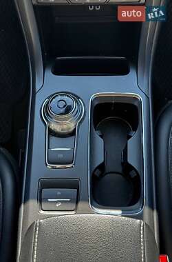 Седан Ford Fusion 2020 в 