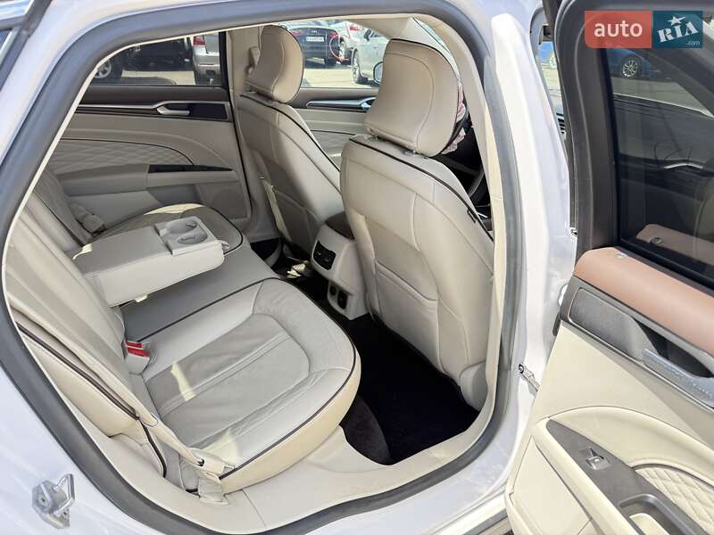 Седан Ford Fusion 2017 в Киеве фото 13 Седан Ford Fusion 2017 в Киеве