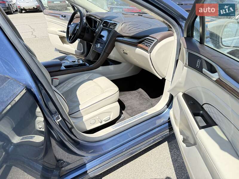 Седан Ford Fusion 2018 в Киеве фото 12 Седан Ford Fusion 2018 в Киеве