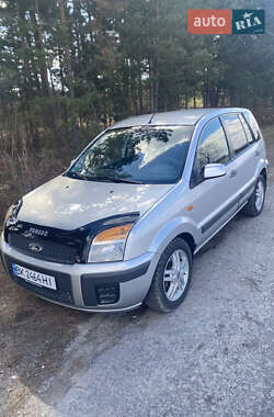 Хэтчбек Ford Fusion 2008 в Шумске
