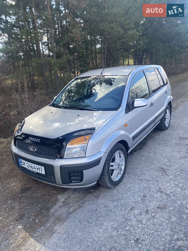 Хэтчбек Ford Fusion 2008 в Шумске фото 5 Хэтчбек Ford Fusion 2008 в Шумске