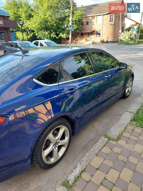 Седан Ford Fusion 2015 в Виннице