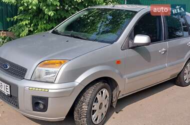 Хэтчбек Ford Fusion 2011 в 