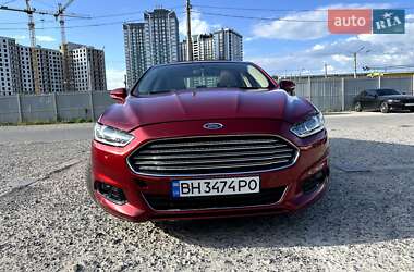 Седан Ford Fusion 2016 в 