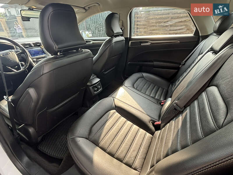 Седан Ford Fusion 2015 в Белой Церкви