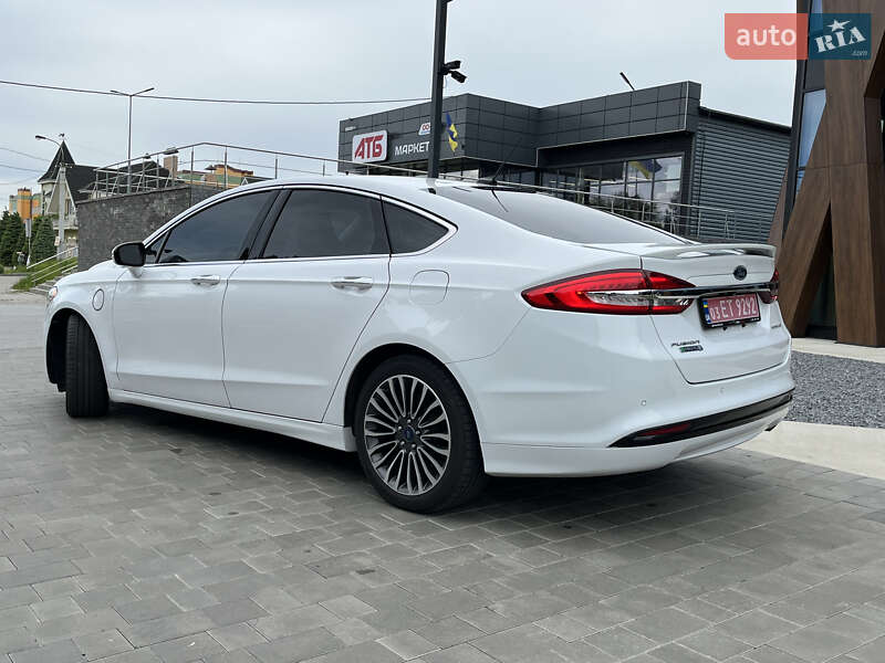 Седан Ford Fusion 2016 в Луцьку