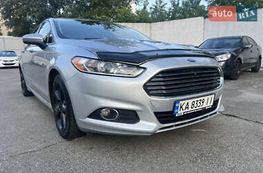 Седан Ford Fusion 2016 в 