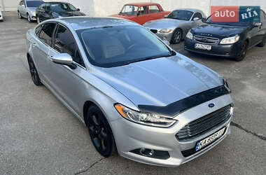 Седан Ford Fusion 2016 в 