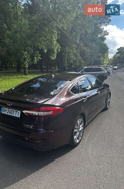 Седан Ford Fusion 2019 в 