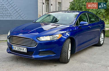 Седан Ford Fusion 2016 в 