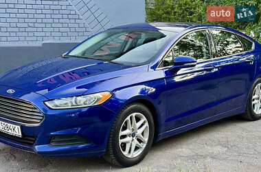 Седан Ford Fusion 2016 в 
