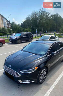 Седан Ford Fusion 2017 в 