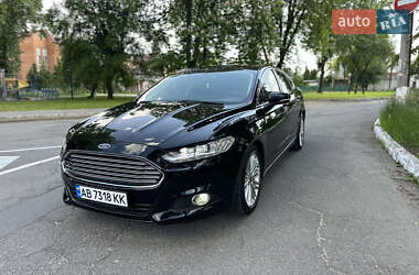 Седан Ford Fusion 2015 в 