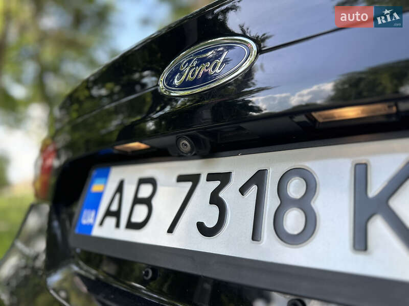 Седан Ford Fusion 2015 в Виннице