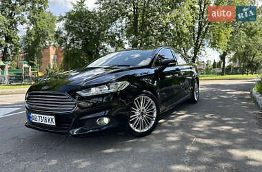 Седан Ford Fusion 2015 в 