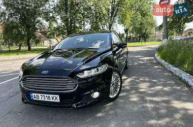 Седан Ford Fusion 2015 в 