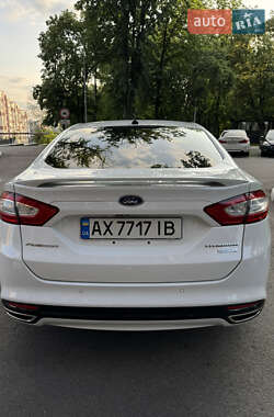 Седан Ford Fusion 2014 в 