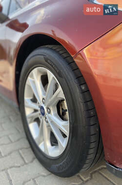 Седан Ford Fusion 2014 в 